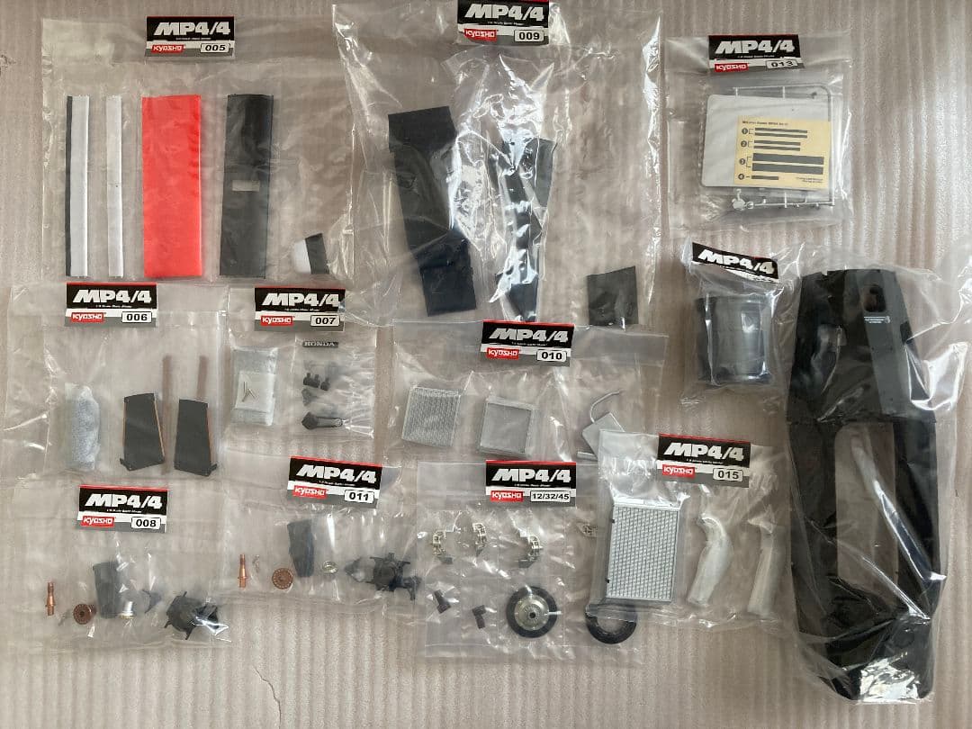 ㊷デアゴスティーニ　マクラーレンホンダMP4/4アイルトンセナ1988