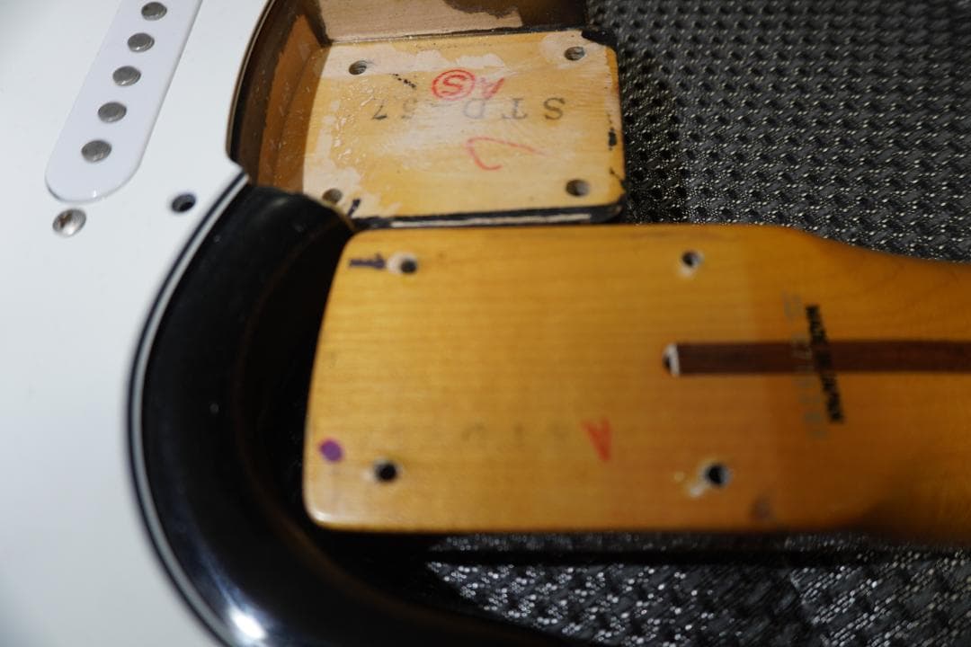 FENDER JAPAN ストラト Eシリアル