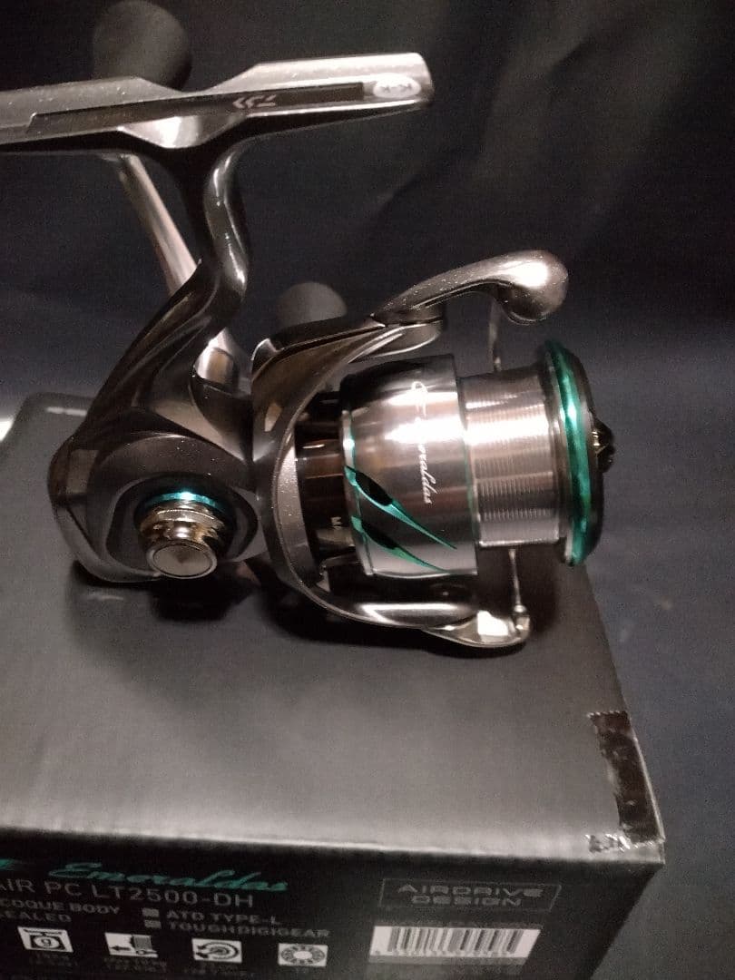 DAIWA AIR PCLT 2500-DH スピニングリール エギング