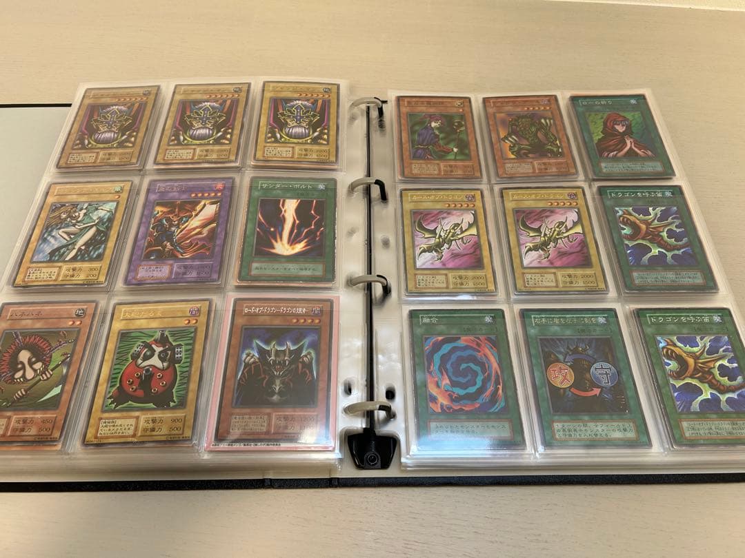 遊戯王　カードファイルごと　引退品