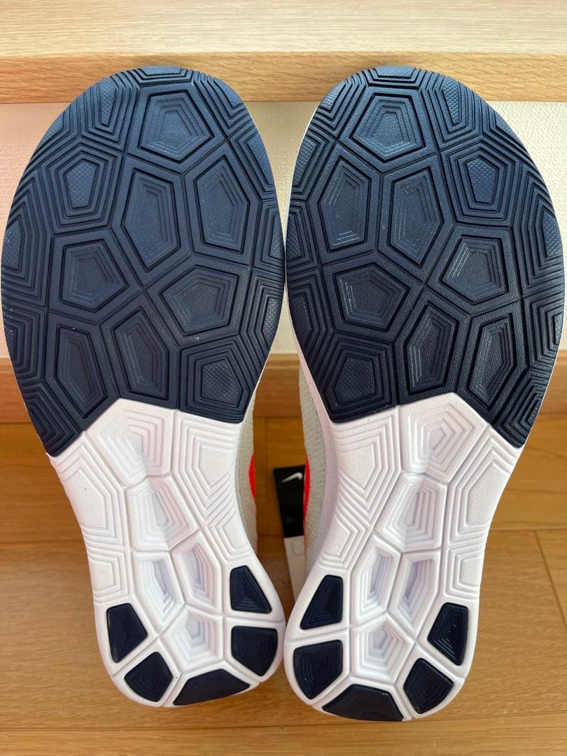 新品未使用　NIKE ズームフライ フライニット 26.5㌢