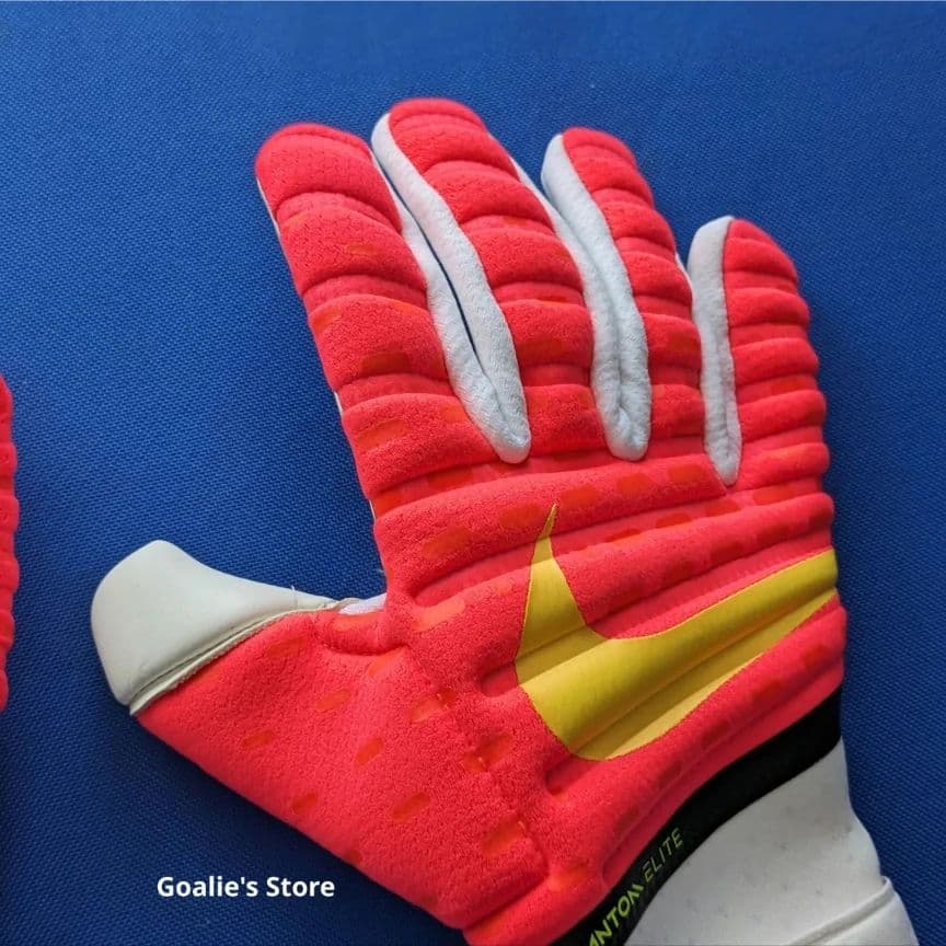 NIKE PHANTOM ELITE ナイキ ファントムエリート 8号