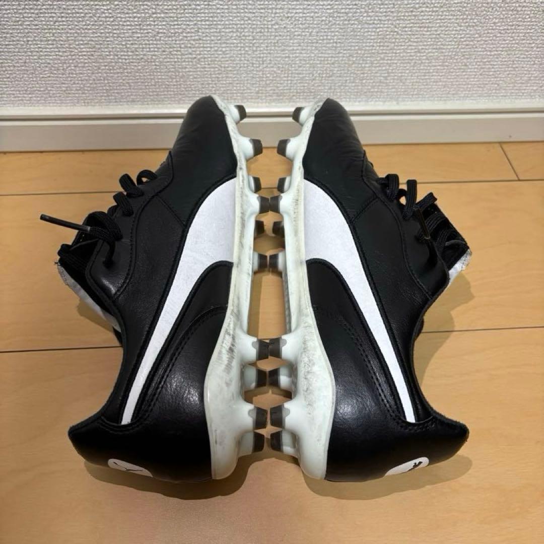 プーマキング　PUMA KING ブラック/ホワイト サッカースパイク27㎝