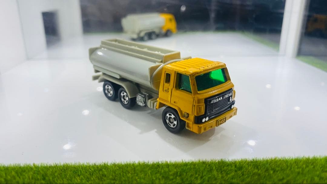 【激レア】トミカ 黒箱57-2-7 日産ディーゼル タンクローリー 一般輸出