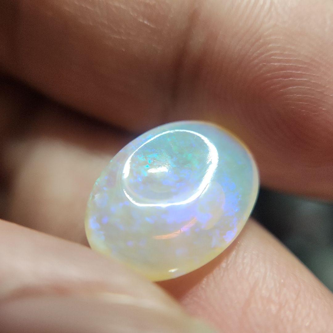 天然 エッグインオパール 3.920ct