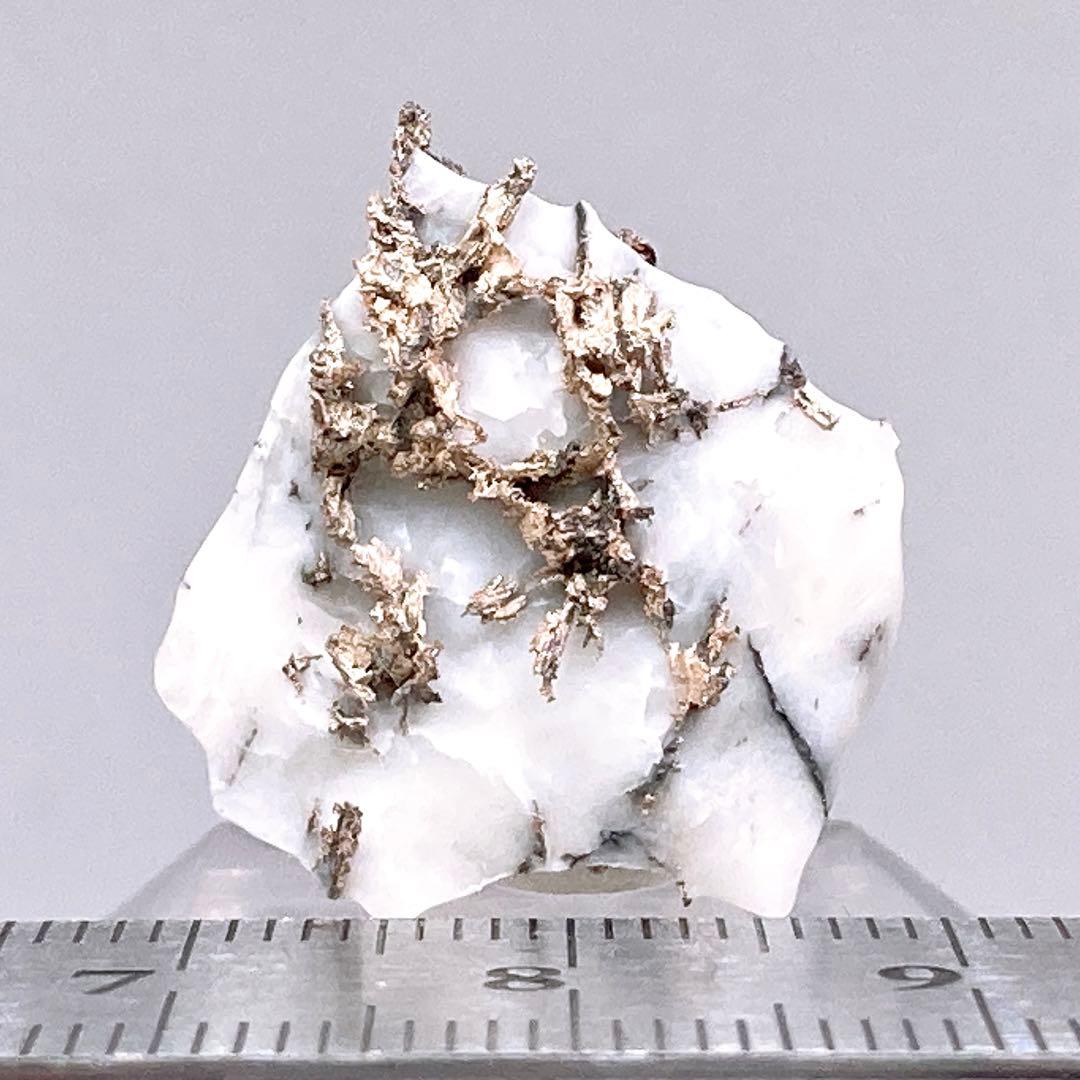 ネイティブシルバー　自然銀　原石　鉱物標本　天然石　397