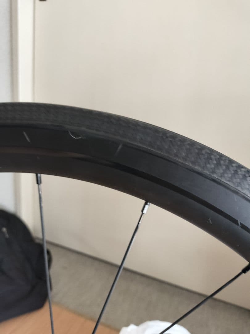 アイカン エアロ50s カ―ボンホイール