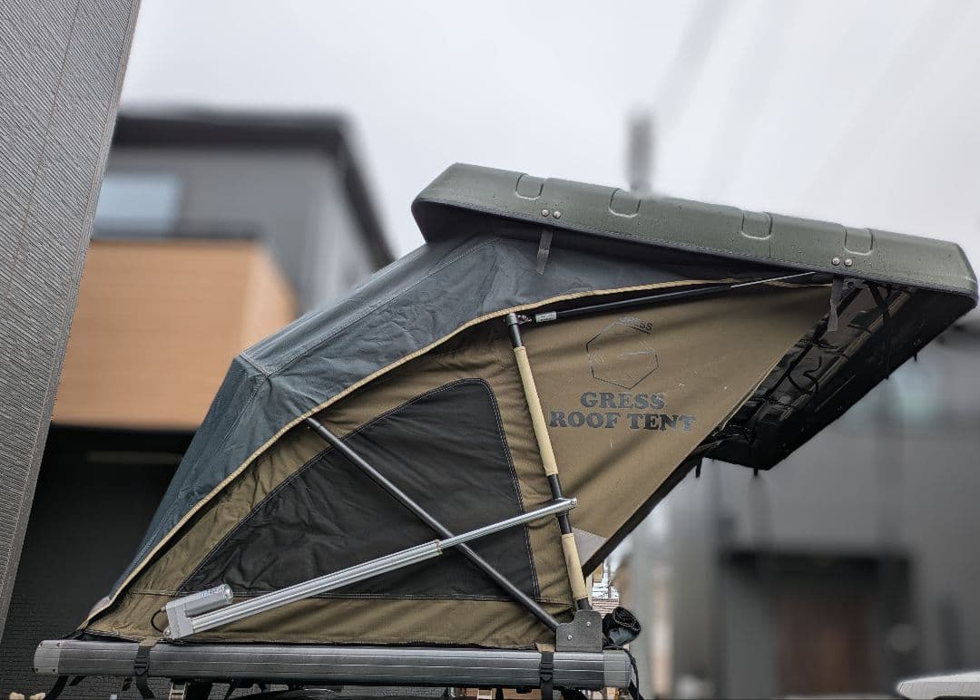 GRESS 電動ルーフテント