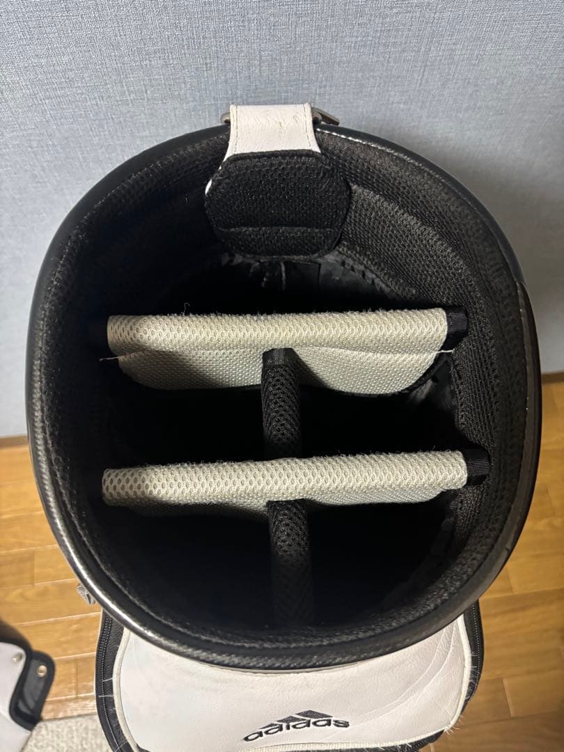 adidas ゴルフ　キャディバッグ ホワイト/ブラック　アディダス