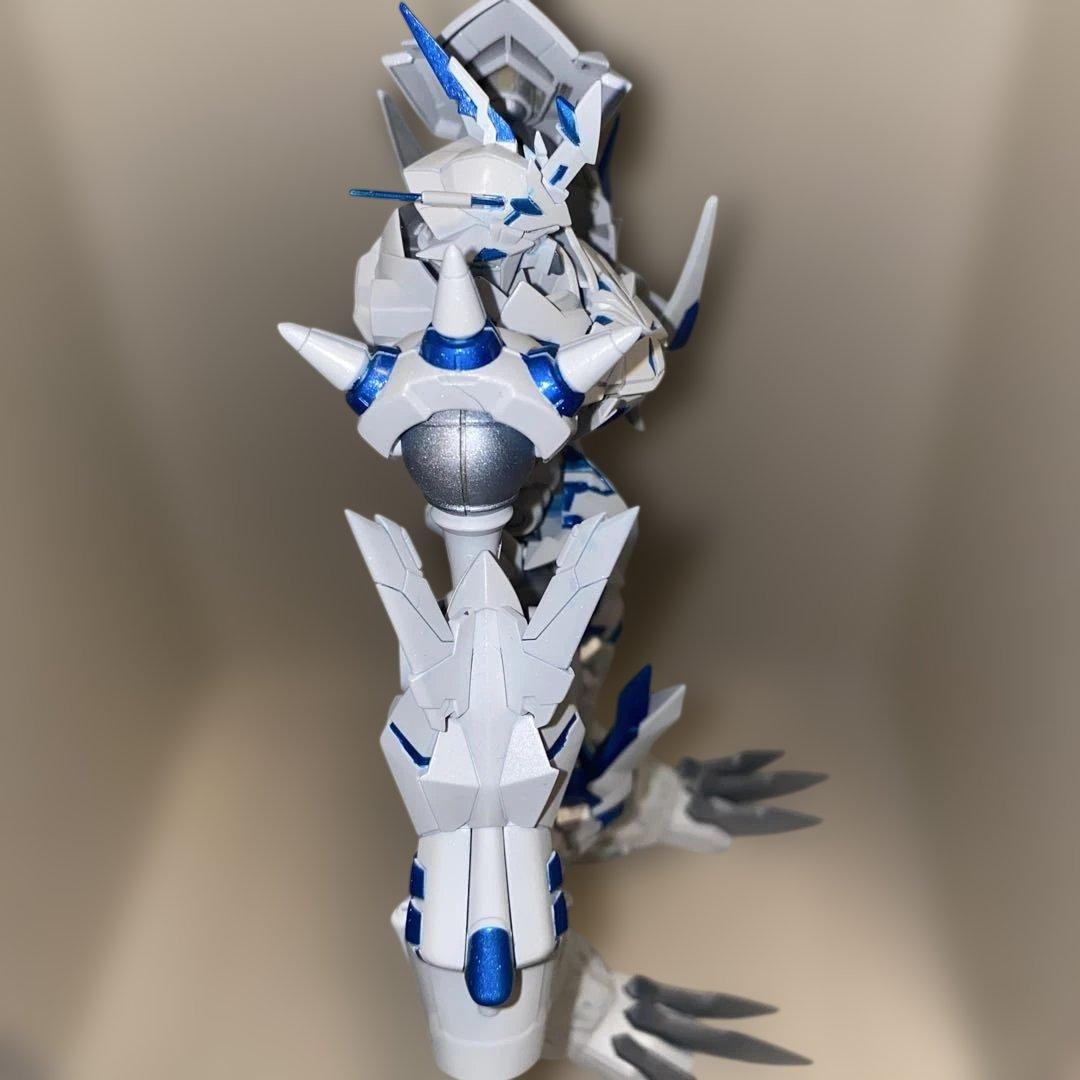 【塗装済】バンダイ　オメガモンX抗体　プラモデル　完成品　ジャンク