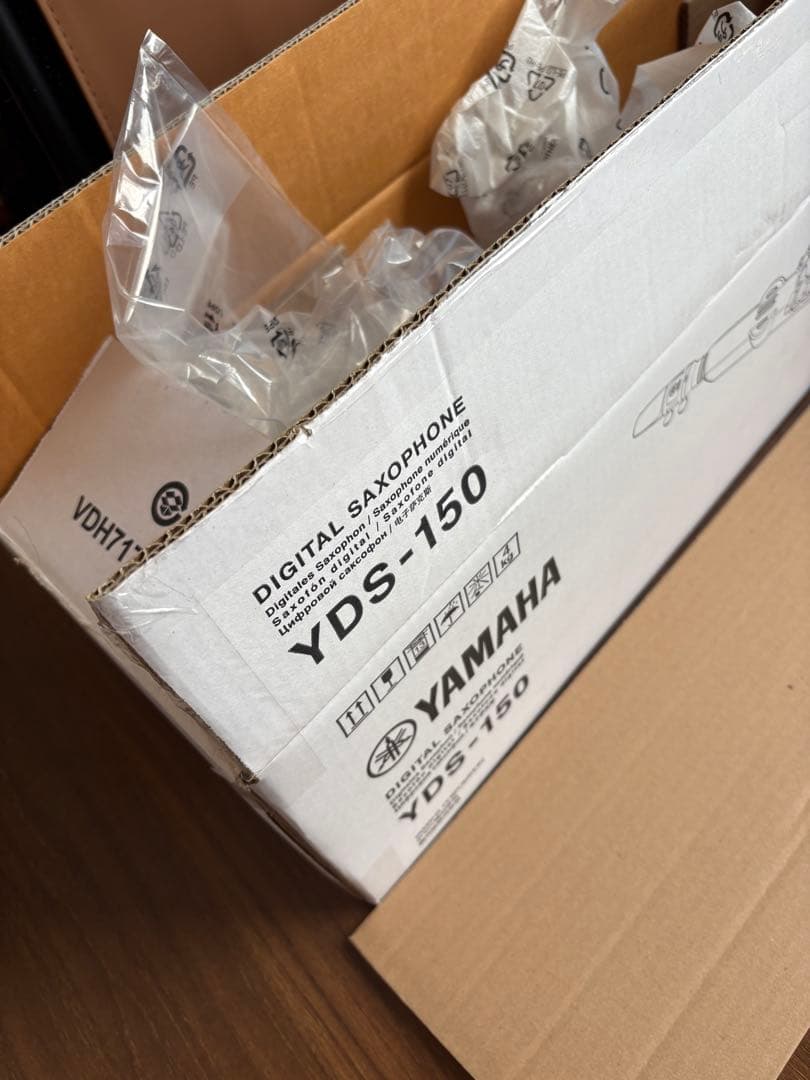 ケ*ン様 【スタンド付！】YAMAHA YDS-150 デジタルサックス 本体