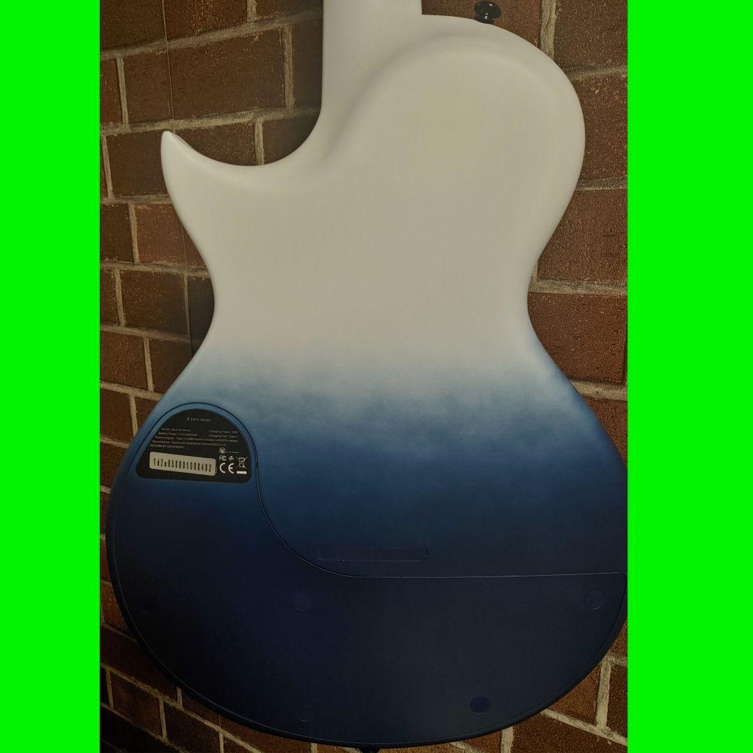 気になった時が買い時エンヤ NOVA GO SONIC アンプ内蔵エレキギター