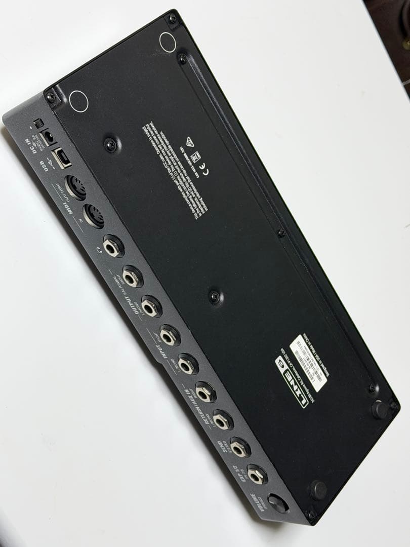Line 6 HX Stomp XL ギターエフェクター　箱、アダプター付き