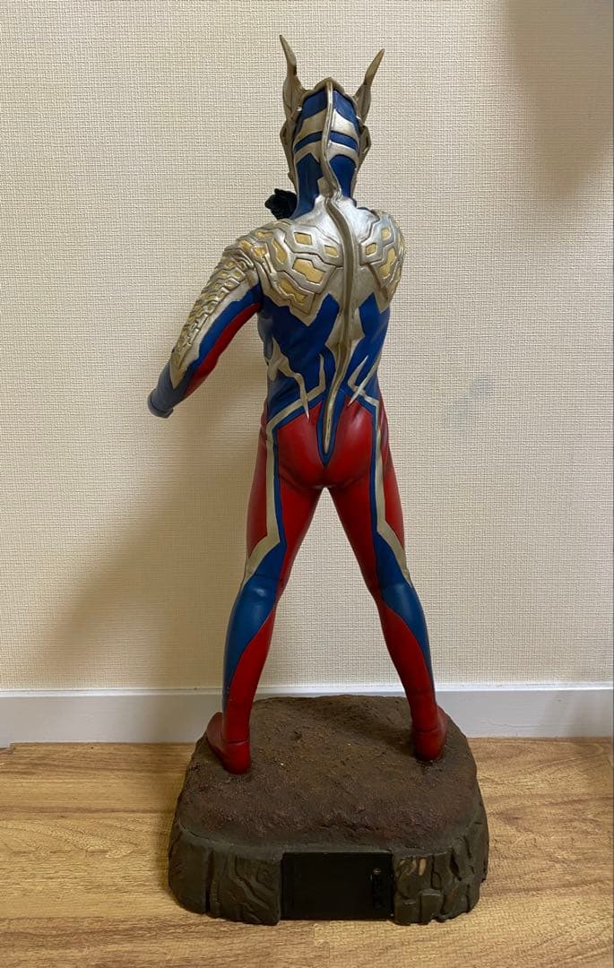 ベネリック こだわり78 ウルトラマンゼロ ライティングフィギュア 78体限定