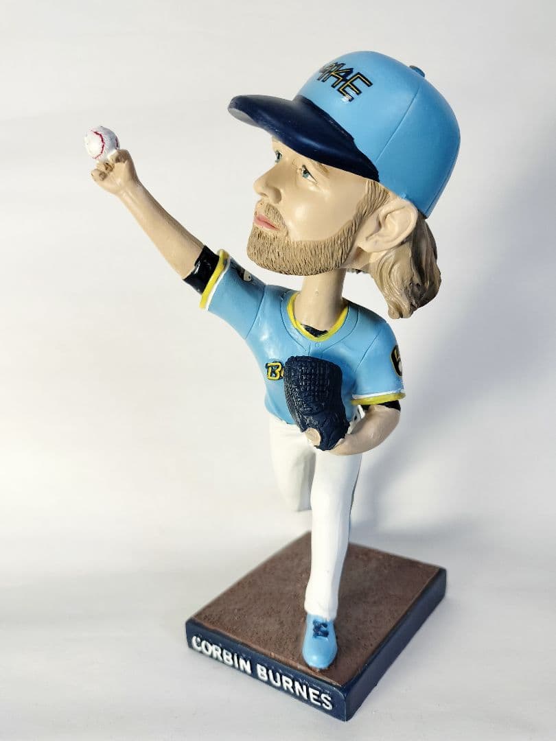コービン・バーンズ／”シティコネクト” ボブルヘッド人形（ブルワーズ）