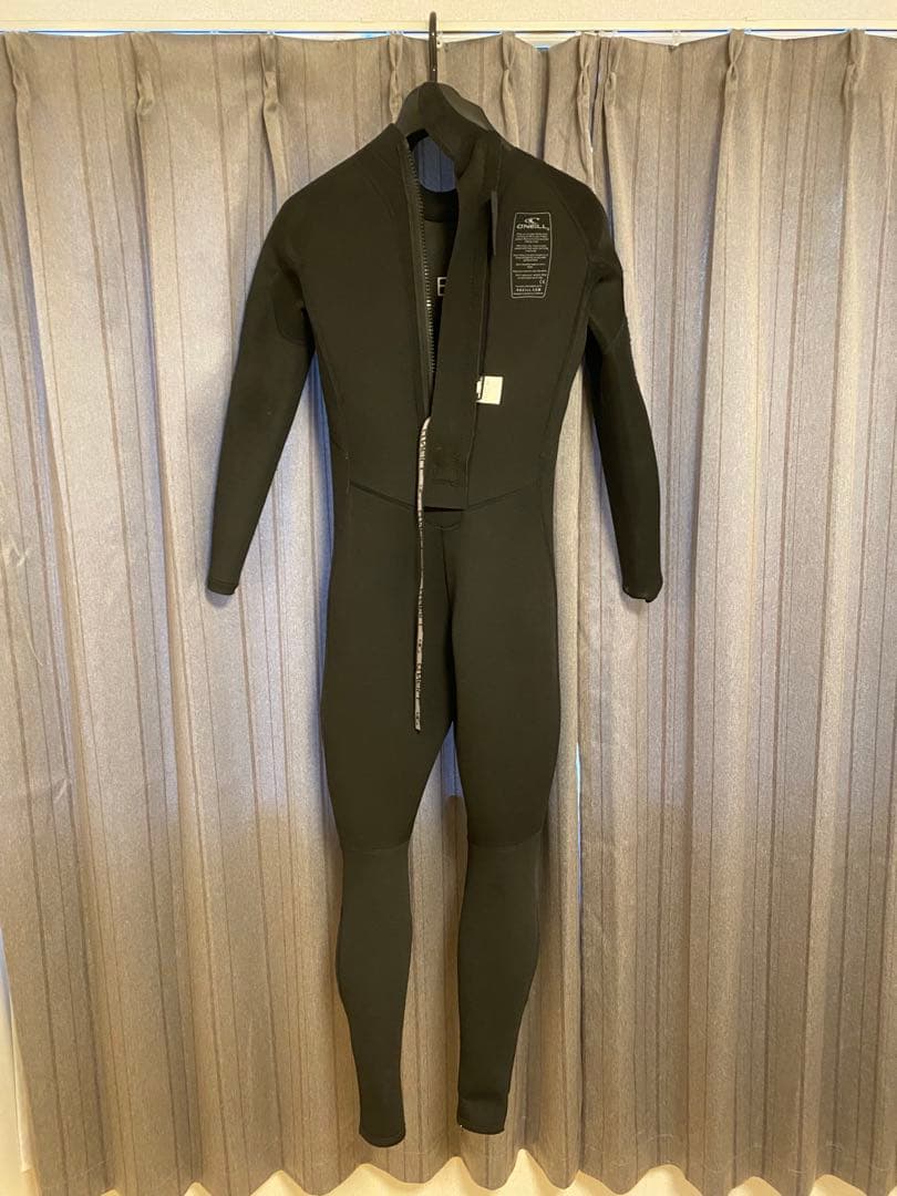 O'NEILL ウェットスーツ　フルスーツ 3mm/2mm 洗剤付
