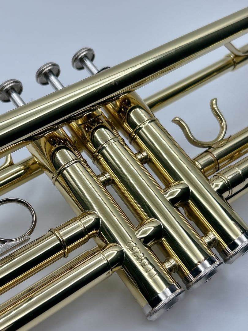 Easter トランペット美品＋Bach 1C 金メッキマウスピース付