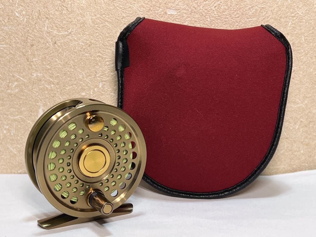 ダイワ アルトモア-X 100D フライフィッシングリール