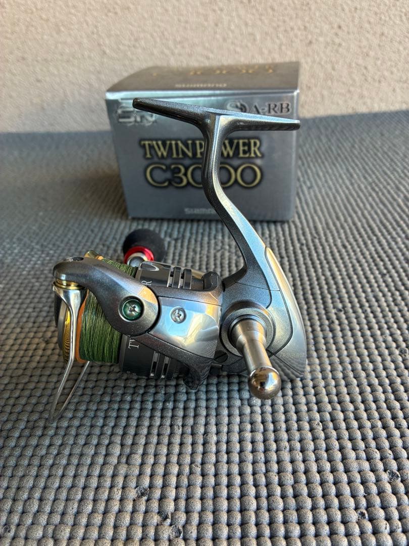 SHIMANO 08 TWIN POWER C3000 スピニングリール