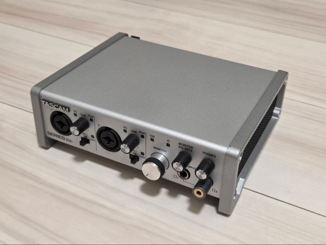TASCAM SERIES 102i 動作確認済み オーディオインターフェイス
