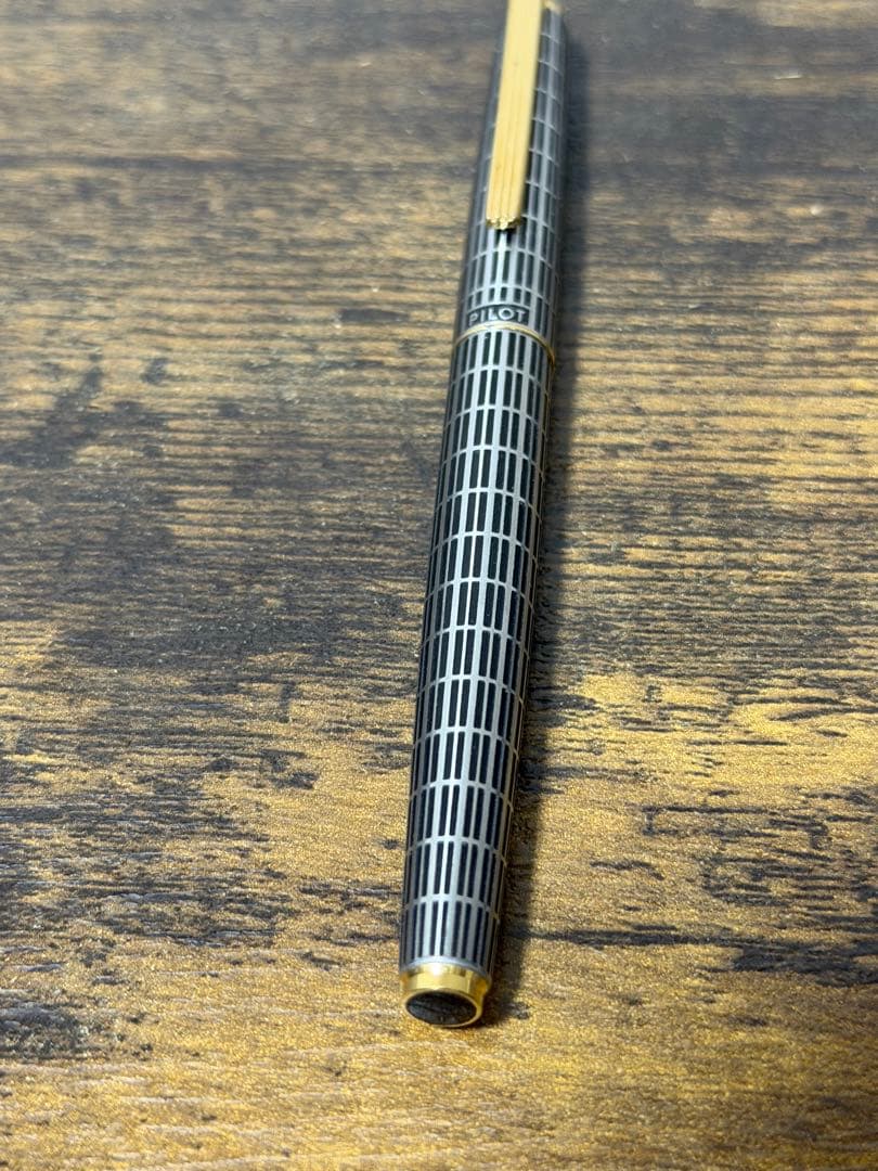 筆記確認&洗浄済　1976年製　18金　ゴールド　蝕刻　パイロット　万年筆　細字