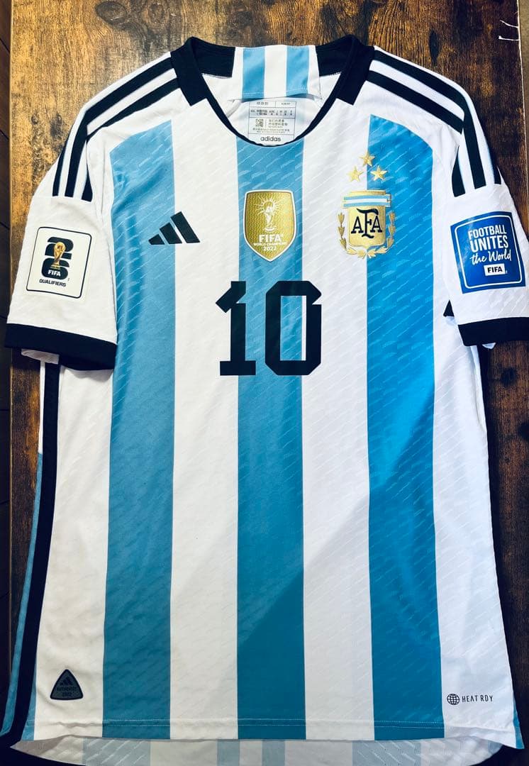 【正規品】アルゼンチン代表W杯優勝仕様メッシオーセンティック