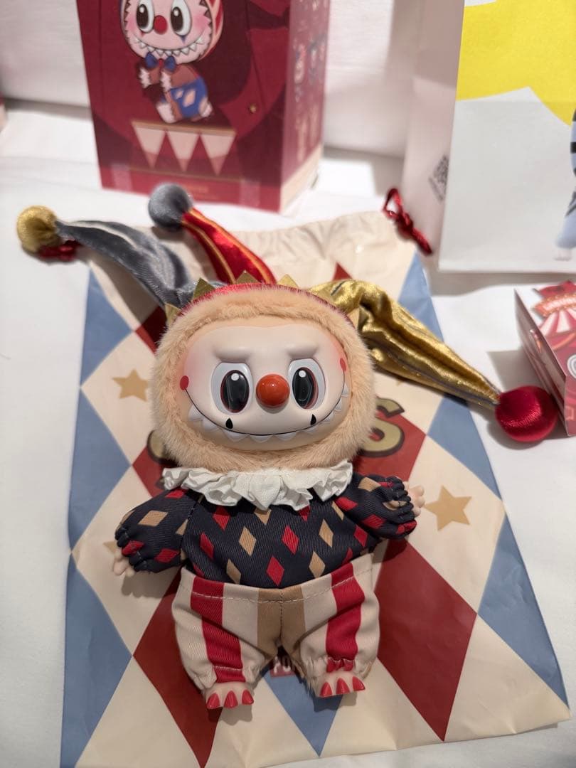 ポップマート Labubu ラブブ　Why so serious シークレット