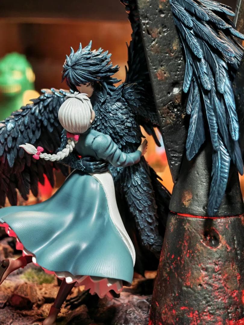 ハウルの動く城 戦火の中の抱擁 樹脂 彫刻 フィギュア