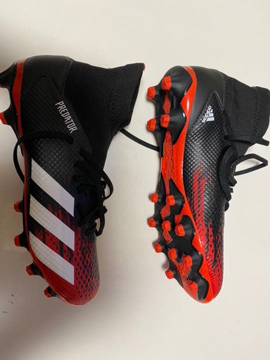 アディダス プレデター 20.3 HG/AG