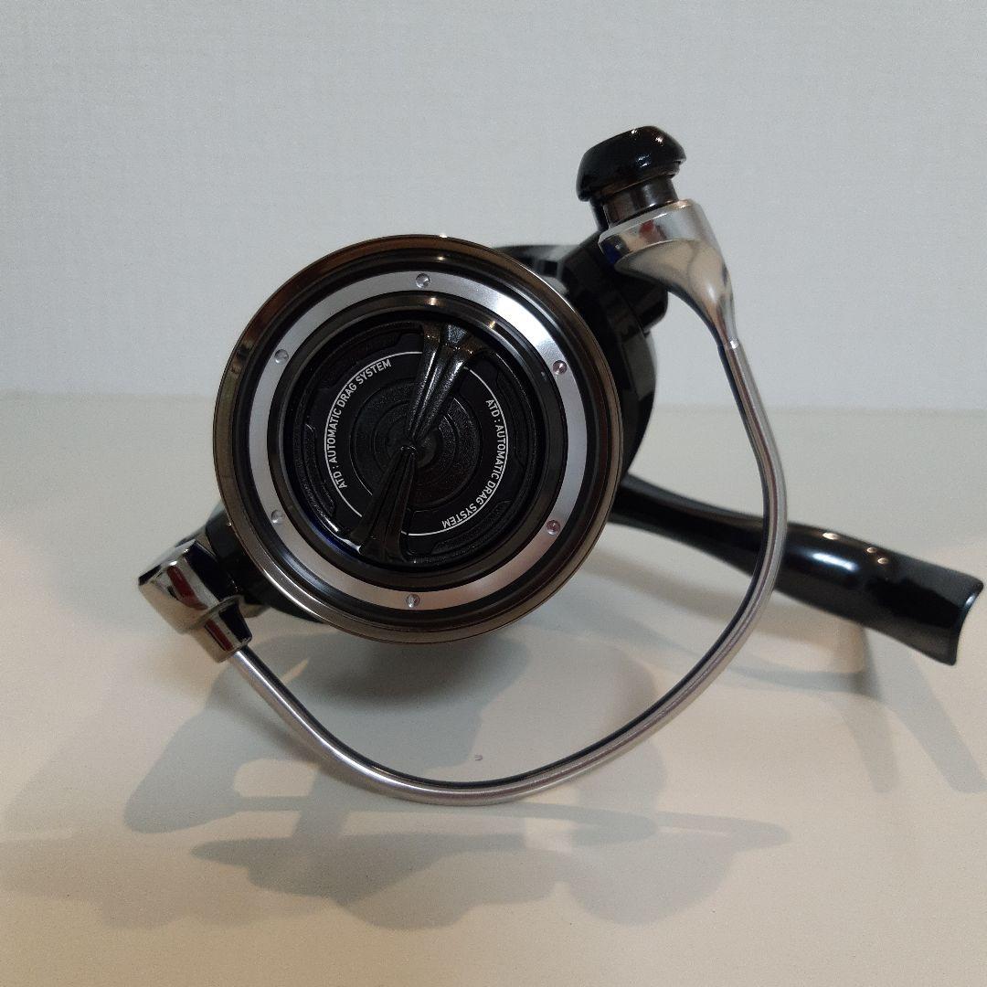 新品未使用　DAIWA 15　ソルティガ　リール 4000H