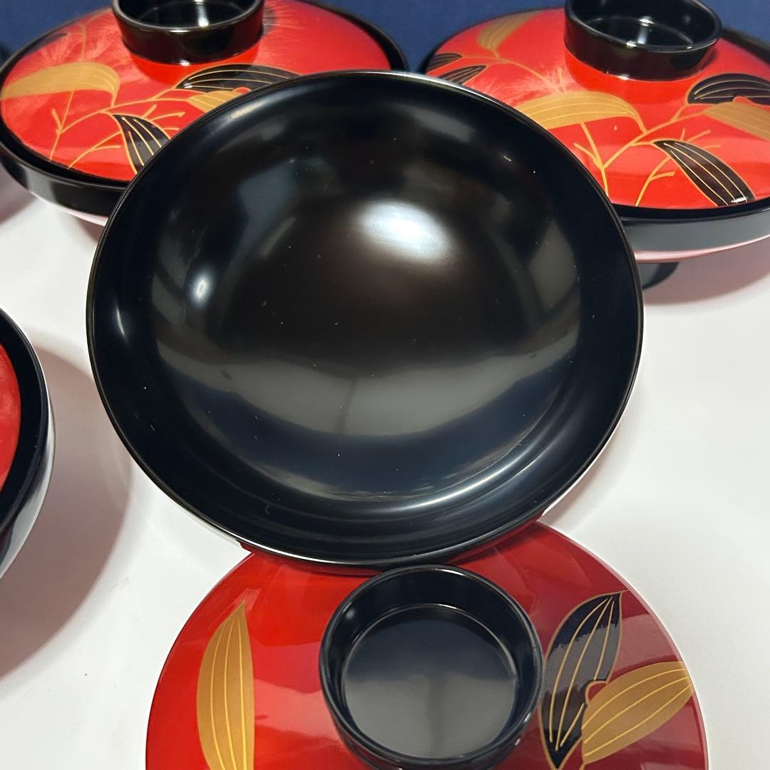 輪島塗　天然木 漆器 蒔絵 多用椀 5個セット 赤と黒 葉模様