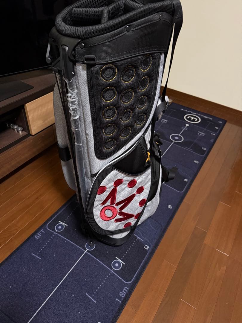 本物　サークルT キャディーバック、メンバー限定アイアン、パターカバー等