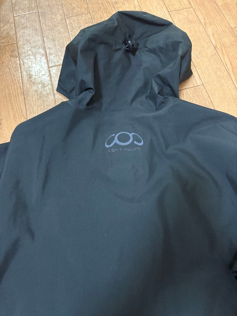 訳あり　BURTON AK 3L CONTINUUM 黒　L ウェア　ジャケット