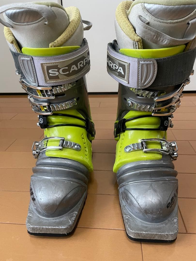 スカルパT1レディース　24センチ