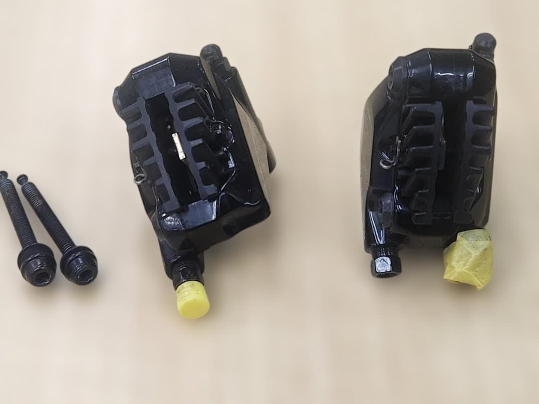 中古シマノ　デュラエース ディスクブレーキキャリパーBR- R9170　前後1P