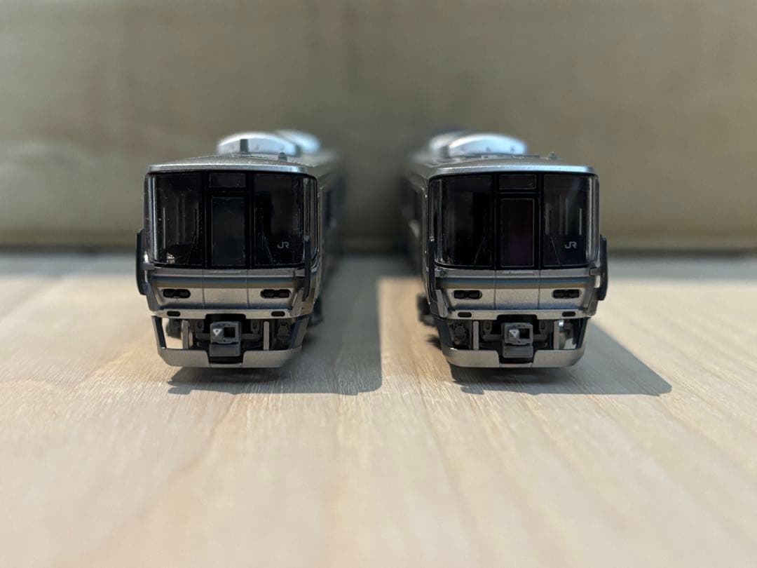 10-388、10-389 223系1000番台 転落防止幌付き