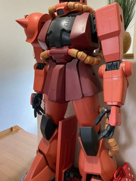 HY2M1/12ガンダムシャア専用ザク