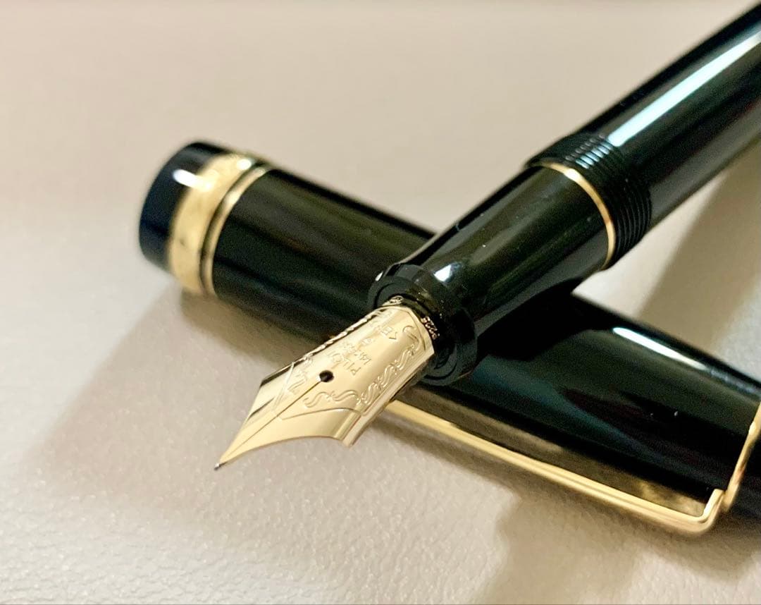 パイロット PILOT カスタム74 EF 極細　黒 ブラック