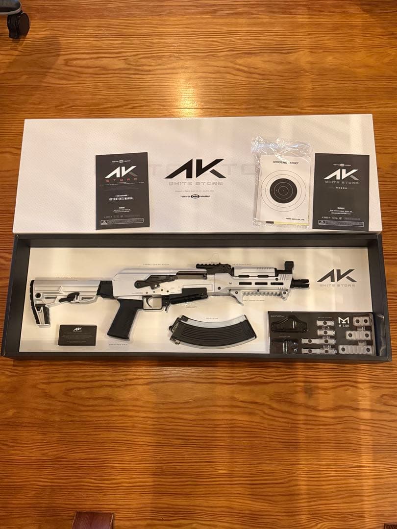 東京マルイ　次世代電動ガンAK47WHITE STORM