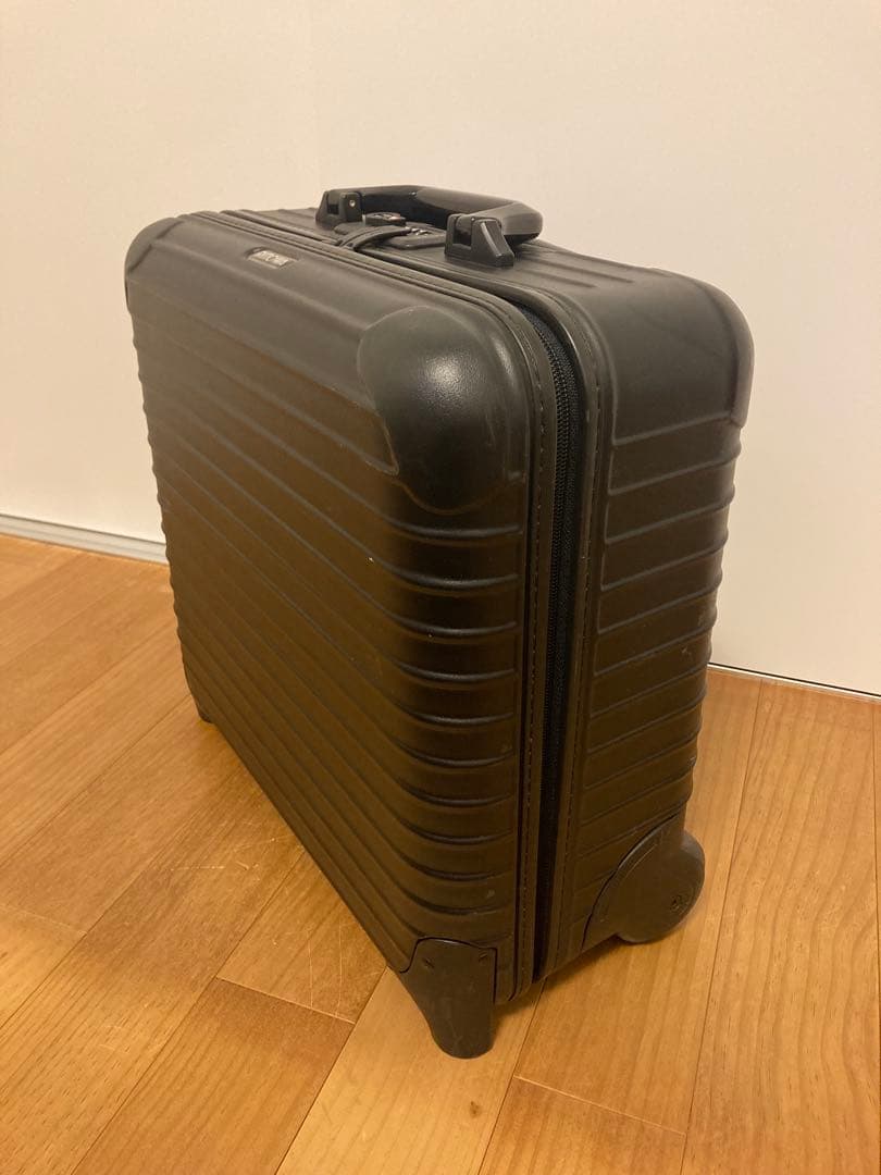 RIMOWAリモワ サルサ機内持込み23Lマットブラック2輪TSAロック