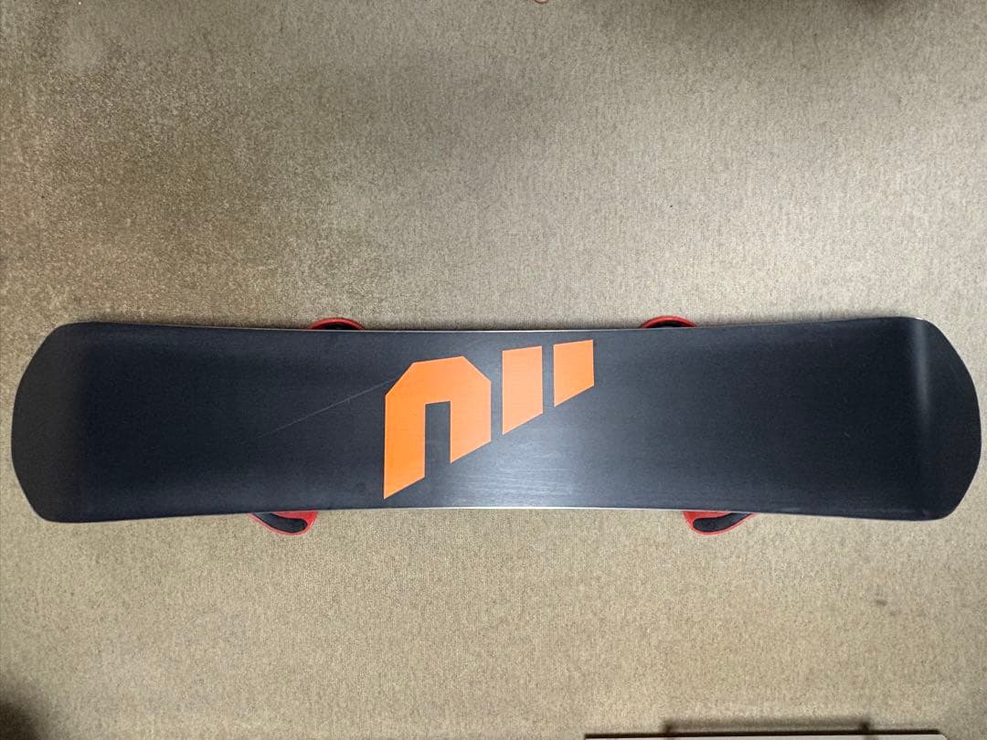 スノーボード　011 ARTISTIC ビンディング　FLUX DS