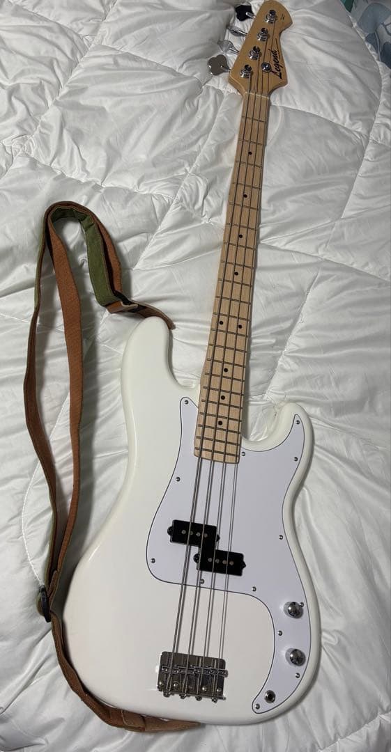 エレキベース ホワイト メイプルネック