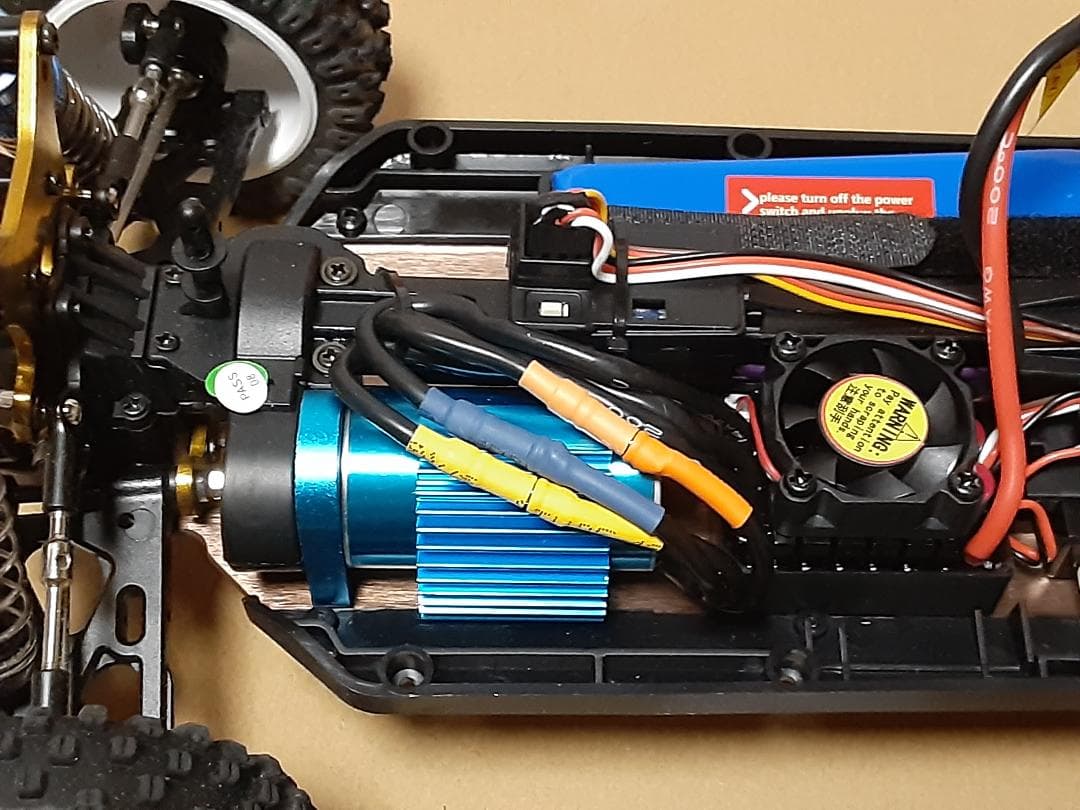 【ジャンク新品】WLtoys 124017 V8 ブラシレスモーター ⑳