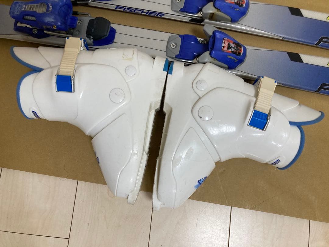 Fischer　ジュニア用　スキー板128cm ブーツ23cm ストック95cm