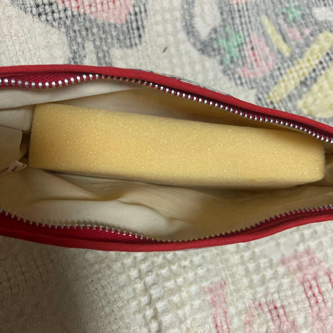 サンリオ　昭和レトロ　ハローキティ1976 弁当袋2こ＆ポーチ1こ　バラ売不可