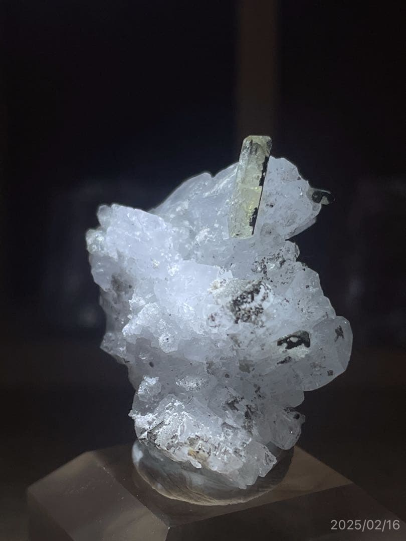 ブラジリアナイト ブラジル産 鉱物標本