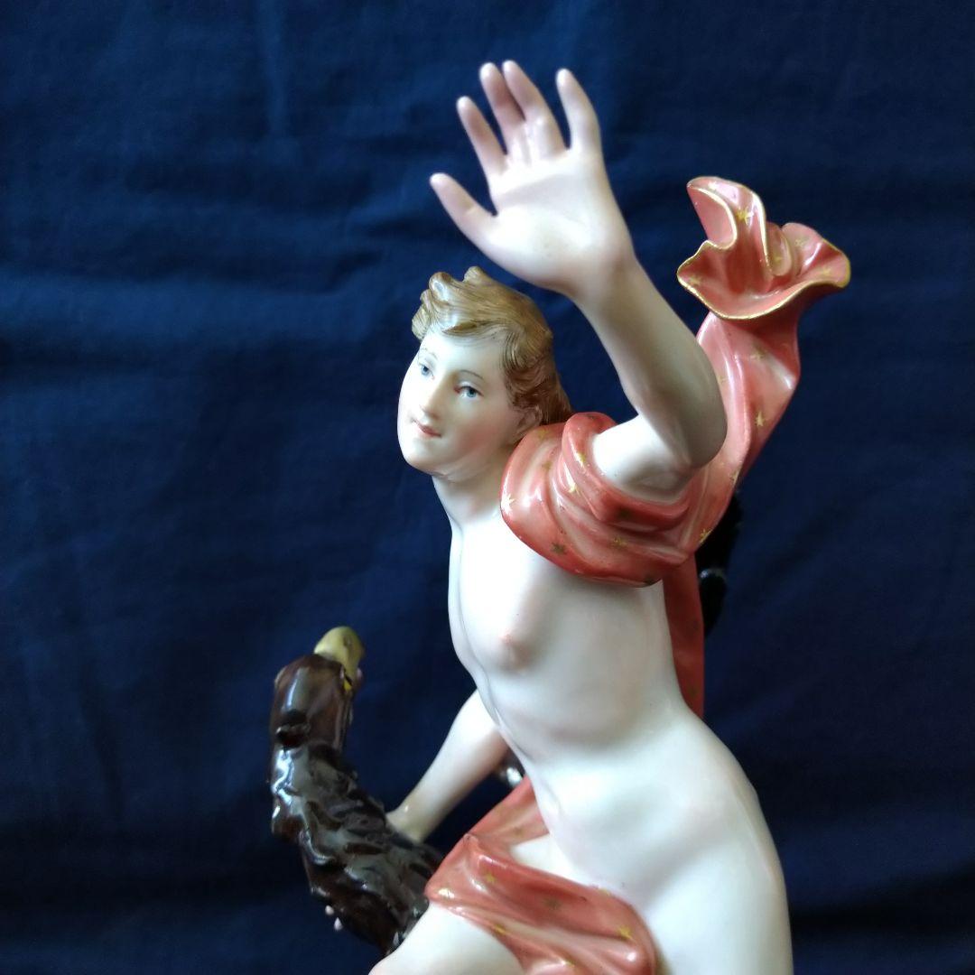 1924年以前マイセン『ジュピターに扮する鷲に乗るガニュメデス』