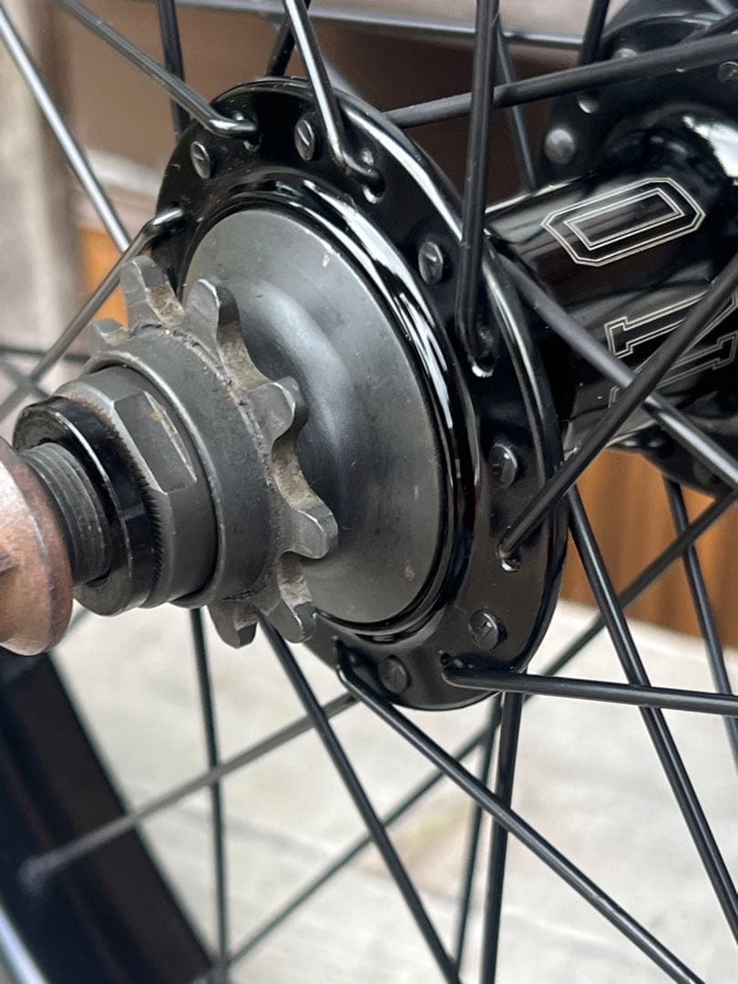 BMX リアホイールCOLONY Pintour Maleハブガード付き)