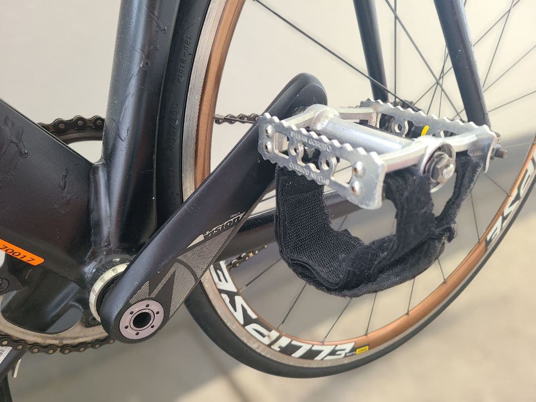 LEADER 735 ピストバイク ブラック