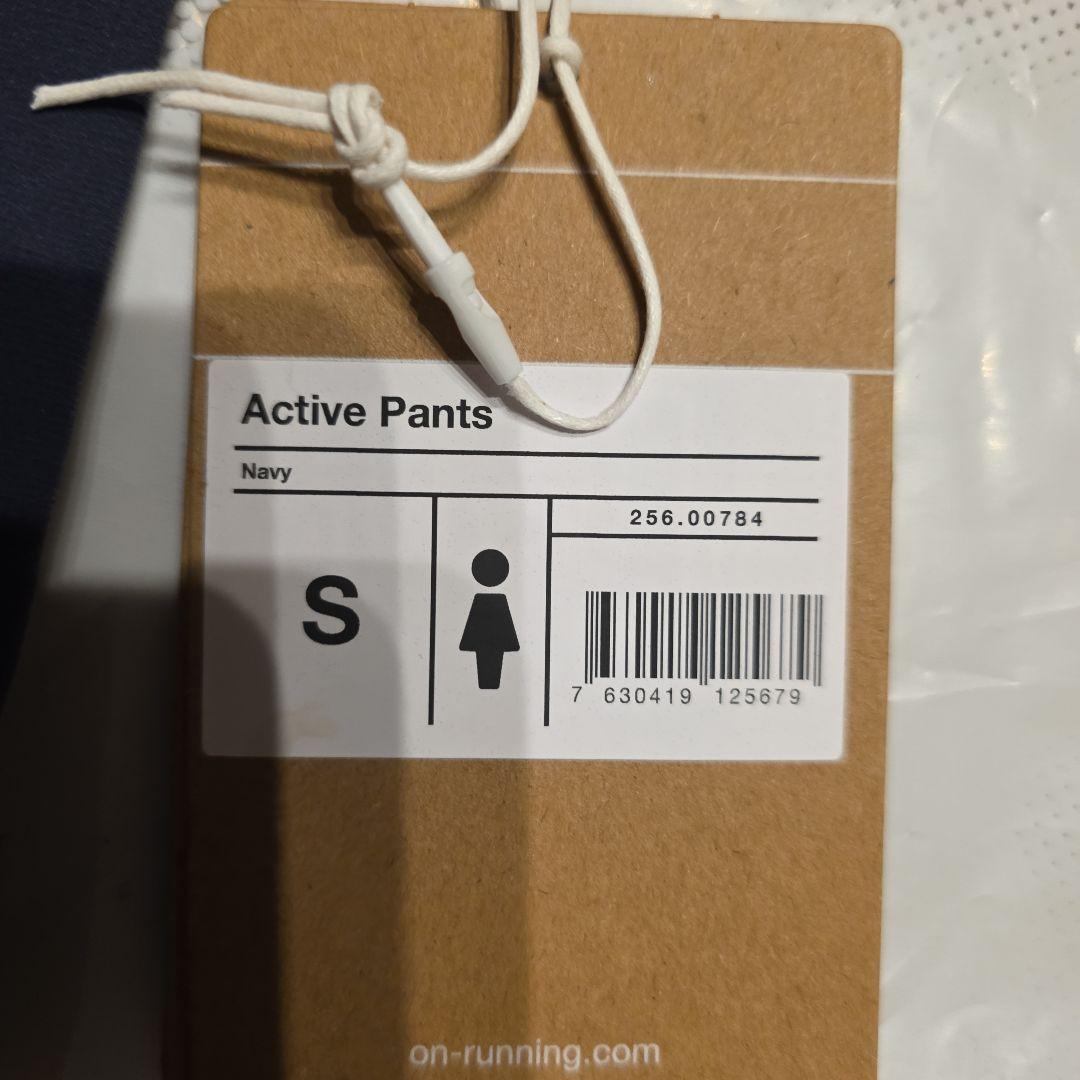On　アクティブパンツ　ランニング